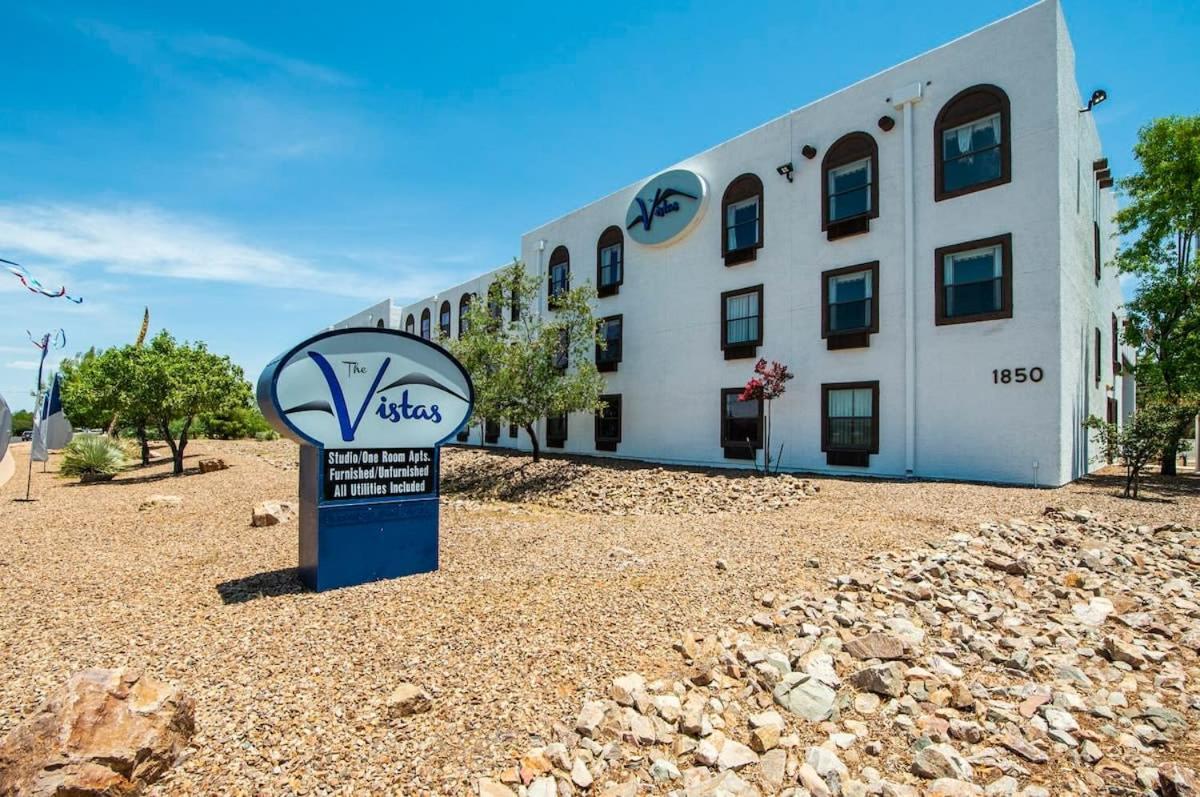 Sierra Vista Studio Apartment With Full Kitchen And King Bed Bagian luar foto
